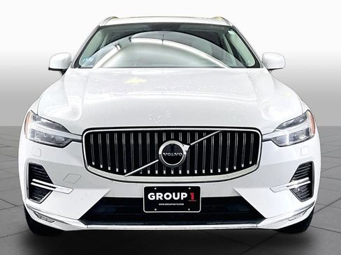 Used 2022 Volvo XC60 B5 Inscription w/ Climate Package AWD/4WD image 4