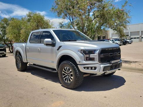 Used 2019 Ford F150 Raptor w/ Equipment Group 802A Luxury AWD/4WD image 2
