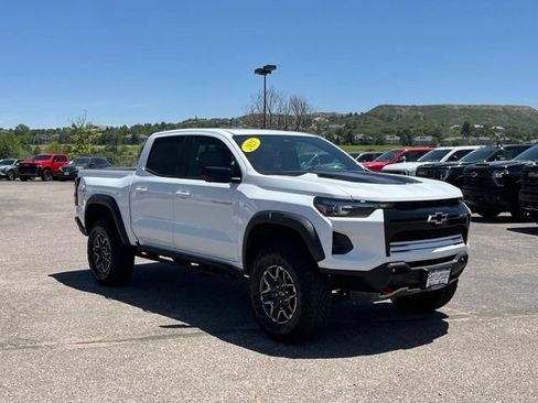 Certified 2025 Chevrolet Colorado ZR2 w/ Technology Package AWD/4WD image 9
