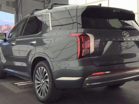 Used 2025 Hyundai Palisade Calligraphy image 4