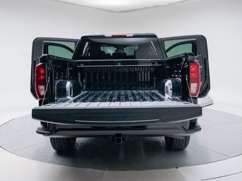 Used 2024 GMC Sierra 1500 Elevation image 21