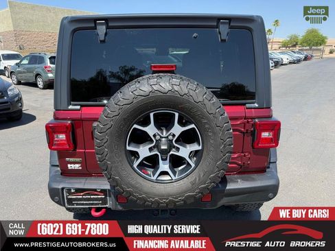 Used 2021 Jeep Wrangler Unlimited Rubicon AWD/4WD image 12