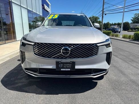 Certified 2025 Volvo XC90 B6 Plus AWD/4WD image 7