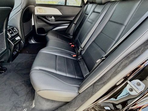 Used 2026 Mercedes-Benz GLE 450 4MATIC image 32