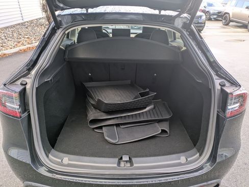 Used 2025 Tesla Model Y Long Range image 27