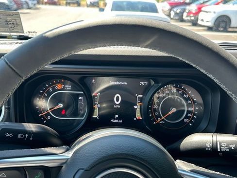 Used 2026 Jeep Wrangler Unlimited Sahara w/ Safety Group AWD/4WD image 24