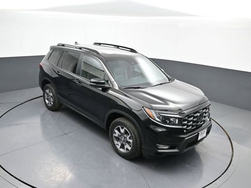 Certified 2022 Honda Passport TrailSport image 36