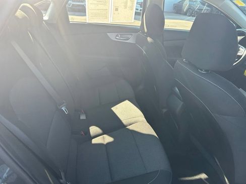 Used 2024 Kia Forte LXS FWD image 19