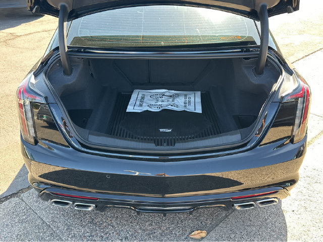 Certified 2026 Cadillac CT5 V w/ Technology Package RWD image 31