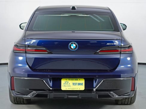 Used 2024 BMW i7 xDrive60 w/ Executive Package image 62