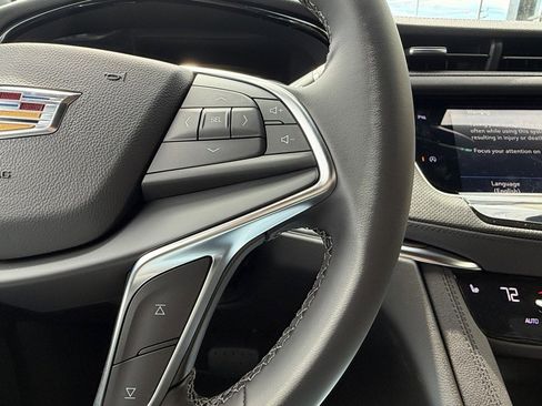 New 2026 Cadillac XT5 Luxury image 21