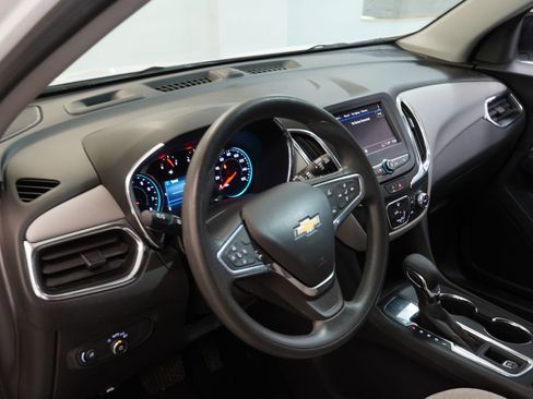 Certified 2023 Chevrolet Equinox LS w/ LS Convenience Package FWD image 6