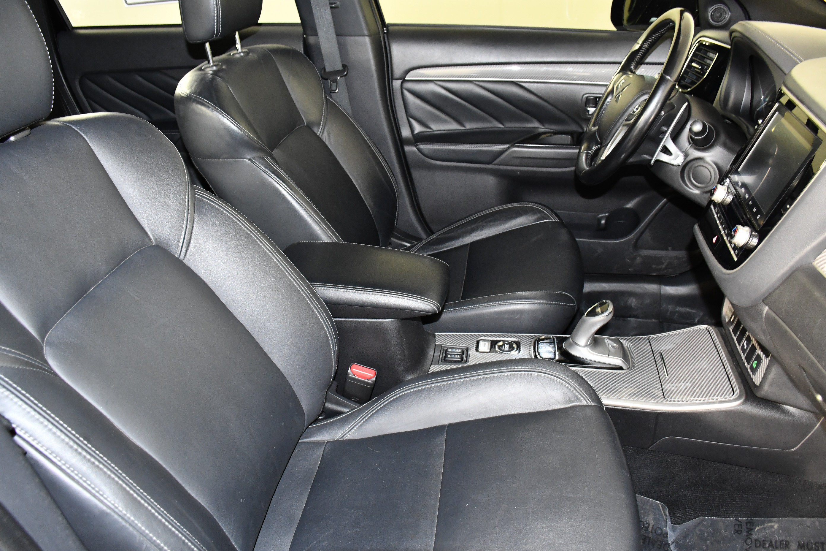Used 2020 Mitsubishi Outlander SEL AWD/4WD image 43