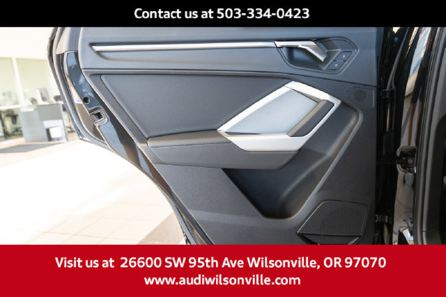 Used 2025 Audi Q3 2.0T Premium Plus w/ Premium Plus Package AWD/4WD image 26