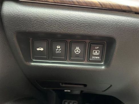 Used 2016 Nissan Maxima Platinum FWD image 27