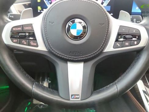 Used 2023 BMW X7 xDrive40i w/ Executive Package AWD/4WD image 48