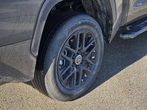 Used 2024 Toyota Tundra Limited image 8