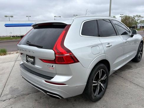 Used 2019 Volvo XC60 T5 R-Design w/ Protection Package AWD/4WD image 9