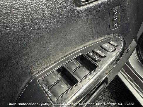 Used 2017 Toyota Avalon Limited w/ Carpet Mat Package image 25