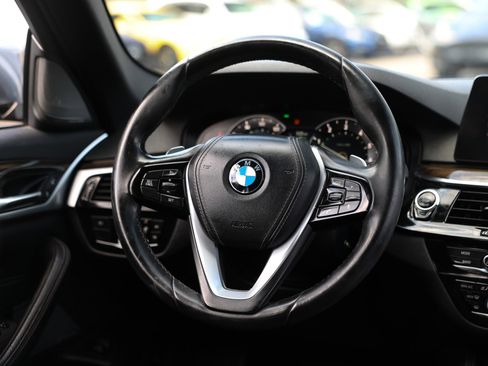 Used 2018 BMW 530i w/ Premium Package RWD image 33