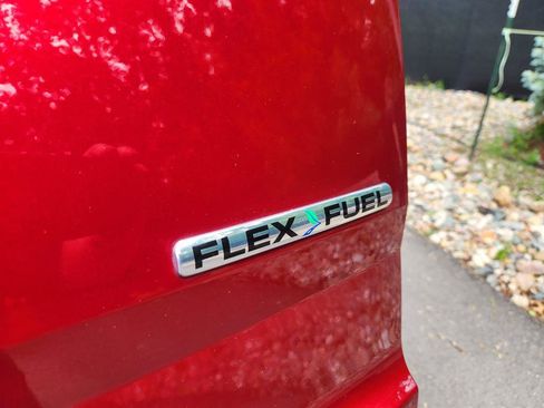 Used 2014 Ford Explorer XLT w/ Equipment Group 202A image 24