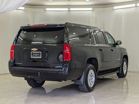 Used 2019 Chevrolet Suburban LT AWD/4WD image 9