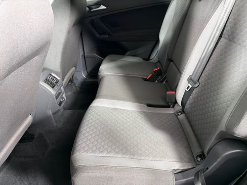 Used 2019 Volkswagen Tiguan S FWD image 17