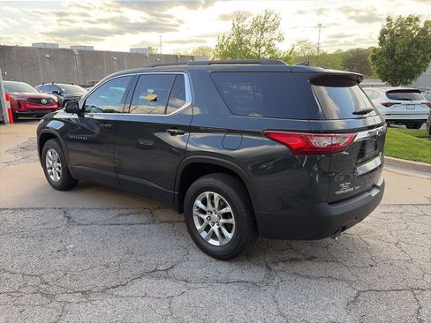 Used 2021 Chevrolet Traverse LT image 8