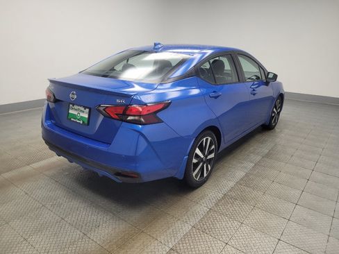 Used 2021 Nissan Versa SR FWD image 9