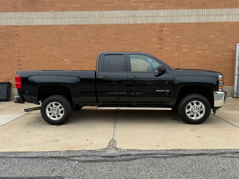 Used 2015 Chevrolet Silverado 2500 LT w/ LT Convenience Package AWD/4WD image 5