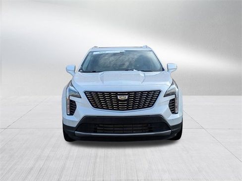 Certified 2023 Cadillac XT4 Premium Luxury w/ Cold Weather Package image 2