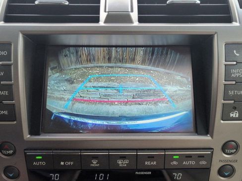 Used 2018 Lexus GX 460 image 11