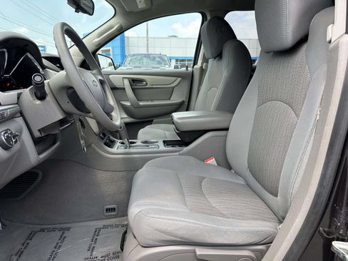 Used 2017 Chevrolet Traverse LS FWD image 22
