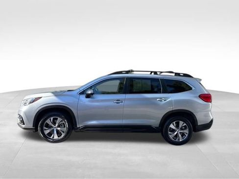 Used 2022 Subaru Ascent Premium w/ Convenience Package image 2