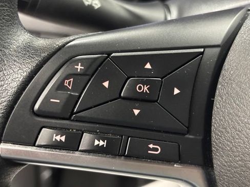 Used 2024 Nissan Sentra SV FWD image 19