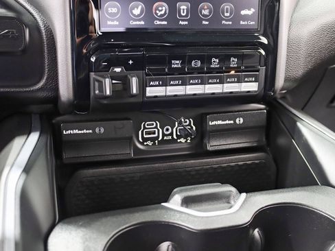 Used 2021 RAM 2500 Laramie w/ Night Edition image 29