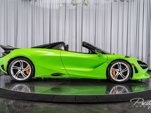 Used 2025 McLaren 750S Spider image 45