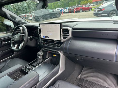Used 2023 Toyota Tundra Platinum AWD/4WD image 24