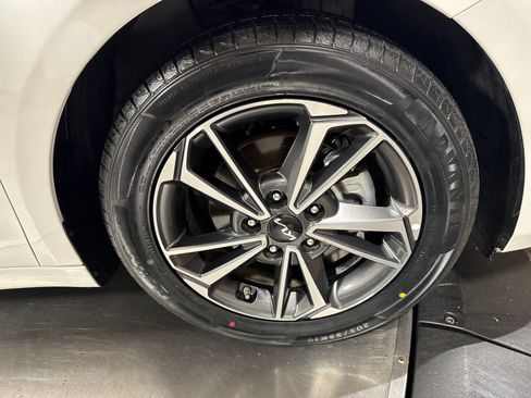 Certified 2022 Kia Forte LXS w/ LXS Technology Package FWD image 29