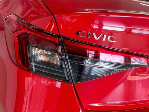 Used 2024 Honda Civic Touring image 29