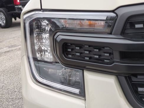 New 2025 Ford Ranger XL image 10