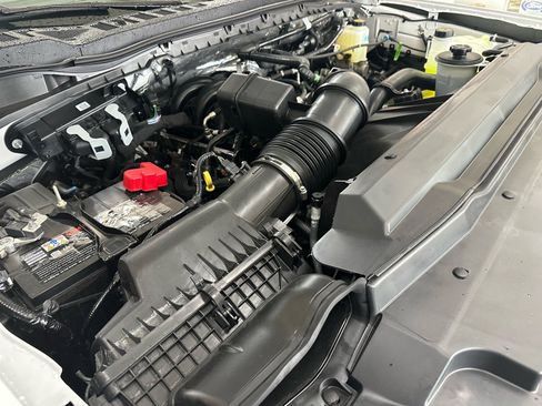 New 2026 Ford F250 XL w/ XL Chrome Package AWD/4WD image 18