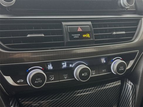 Used 2018 Honda Accord Sport image 18