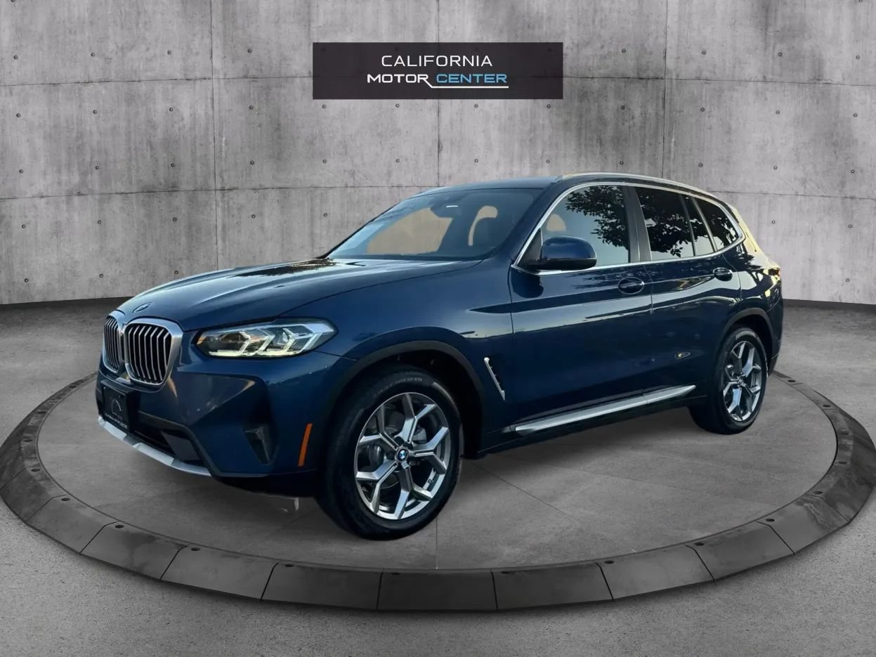 Used 2022 BMW X3 xDrive30i w/ Convenience Package AWD/4WD image 3