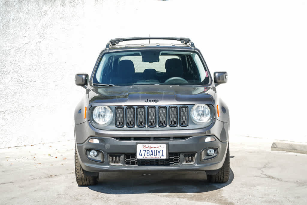 Used 2016 Jeep Renegade Latitude AWD/4WD image 2