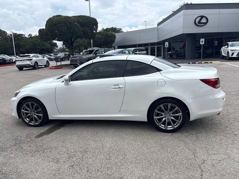 Used 2014 Lexus IS 250C w/ Luxury Package RWD image 2
