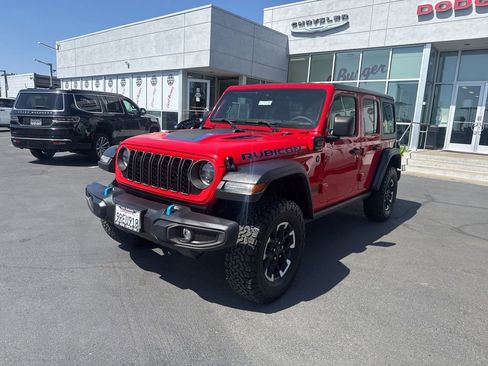 Used 2024 Jeep Wrangler Unlimited Rubicon 4xe AWD/4WD image 3
