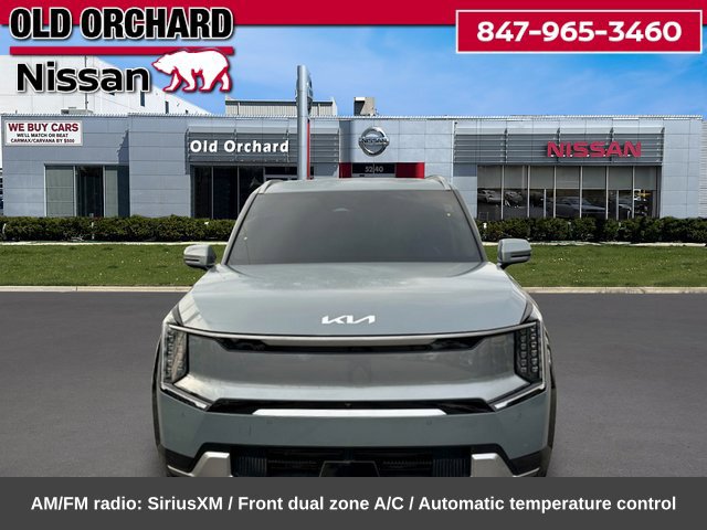 Used 2024 Kia EV9 Land AWD/4WD image 2
