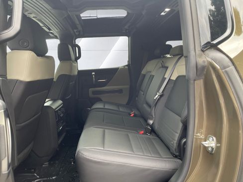 Used 2026 GMC Hummer EV SUV AWD/4WD image 31
