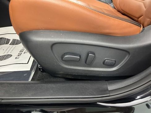 Used 2019 Nissan Rogue SL w/ Premium Package FWD image 32